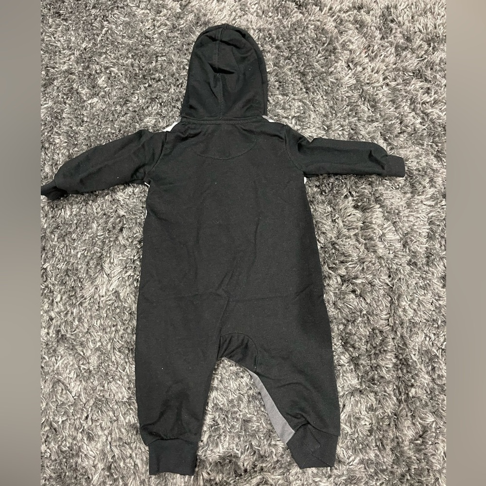 Nike - Picture 2 of 2